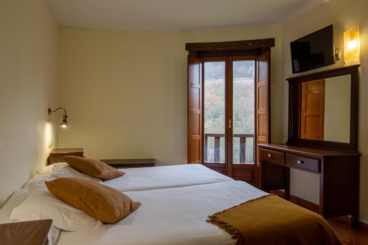 Hotel Balneario Rio Pambre Palas de Rei المظهر الخارجي الصورة