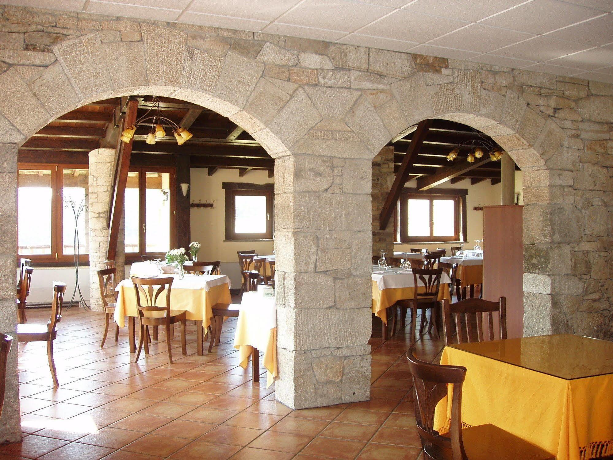Hotel Balneario Rio Pambre Palas de Rei المظهر الخارجي الصورة